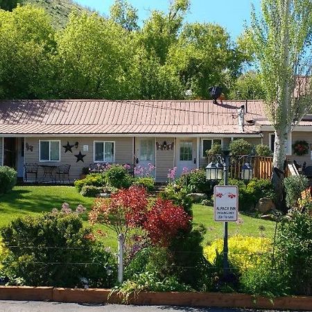 Alpaca Inn, The 라바 핫 스프링스 외부 사진